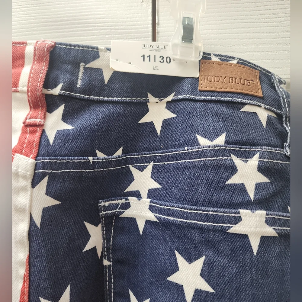 Judy Blue American Flag Flare Jeans - Picture 4 of 8